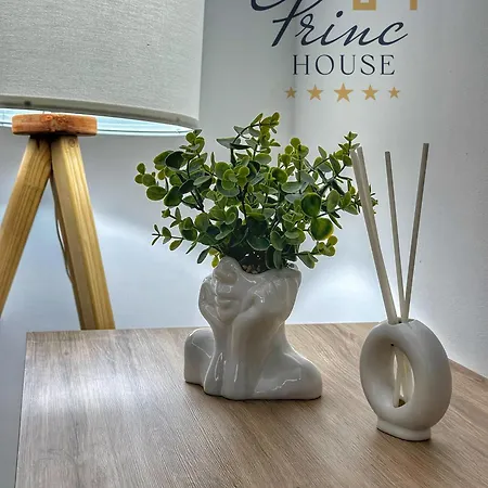 아파트 Princ House