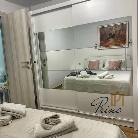 아파트 Princ House 레스코바츠